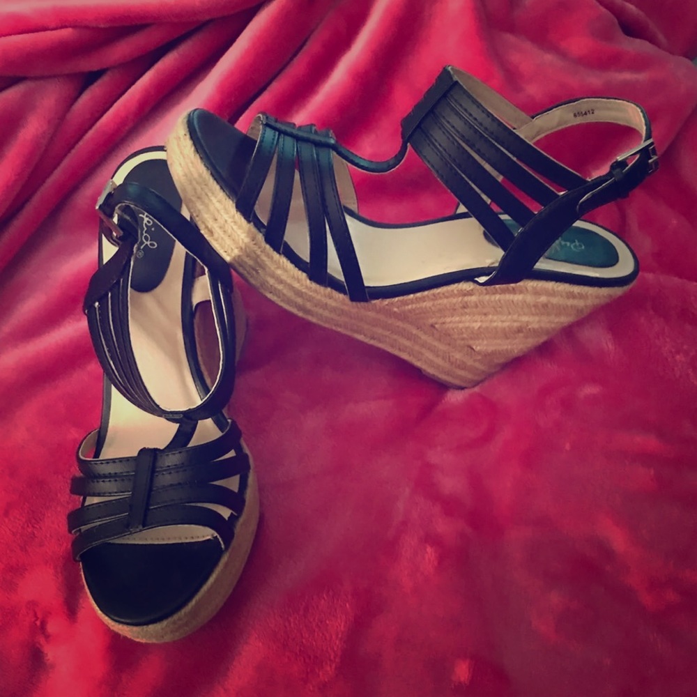 Size 10 black wedge heels